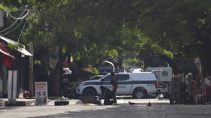 Los policiales explotaron de manera controlada la granada.