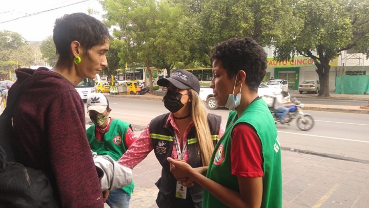 “Lamentablemente el número de habitantes de calle ha crecido en la ciudad. Estamos recibiendo una migración de esta población muy compleja, se está mirando la posibilidad de aumentar el centro de atención. La problemática es el alto consumo y que las sustancias están a bajo costo. La mayoría de ellos están haciendo daños para sostenerse el día a día”, añadió Granados.  Las autoridades asumen que esa problemática es de las entidades de salud y sociales"
