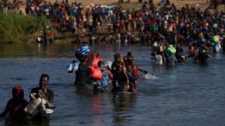 19.000 migrantes, varados en frontera de Colombia y Panamá