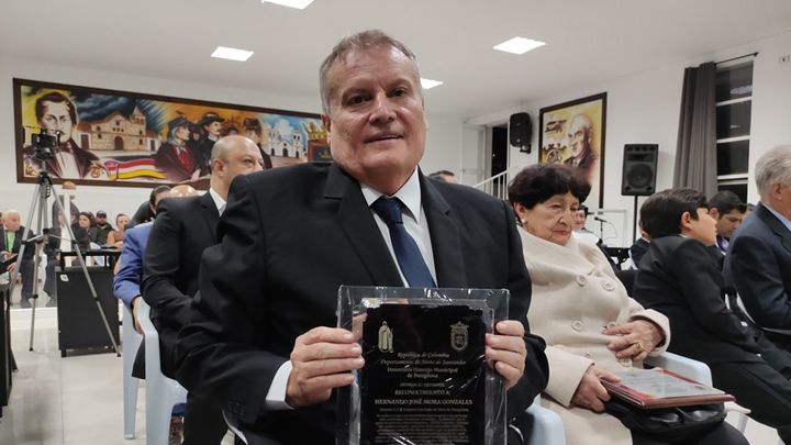 Hernando José Mora.