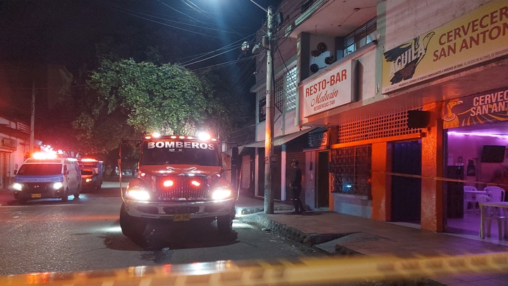 Los bomberos controlaron el fuego.