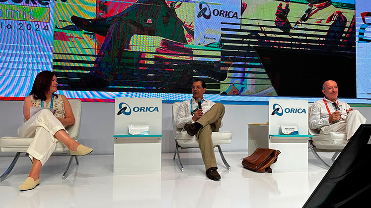 La abogada Adriana Martínez junto a sus colegas Mauricio Fajardo y Juan Manuel Charry./ Foto Cortesía