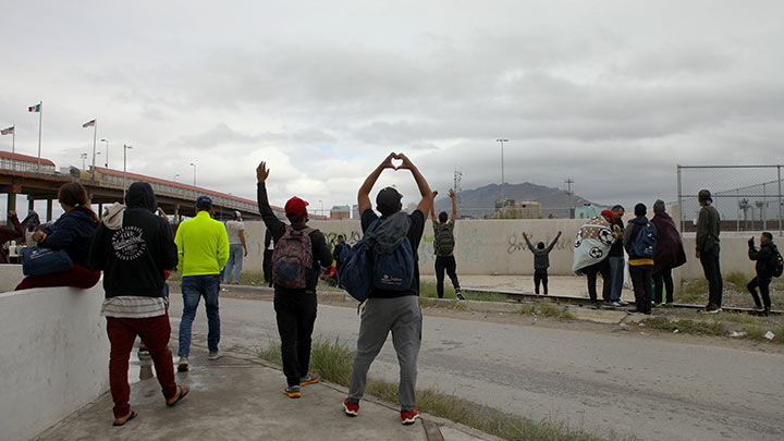 Miles de migrantes venezolanos permanecen varados en México./Foto: AFP