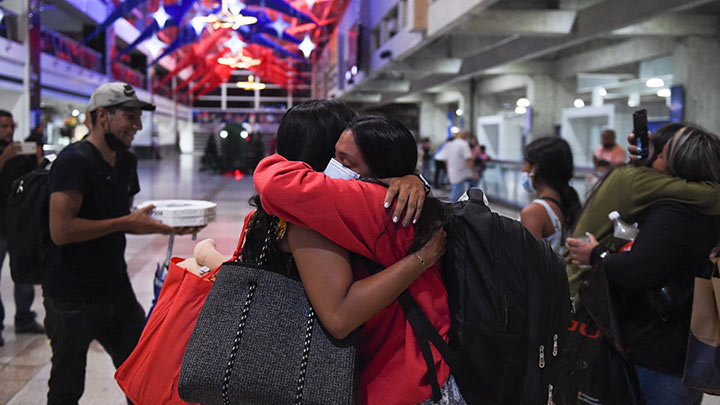 Migrantes regresan a Venezuela tras veto de EE. UU./Foto: AFP