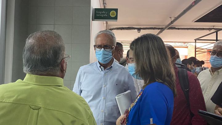  El ministro de Salud visita el Hospital Universitario Erasmo Meoz en Cúcuta