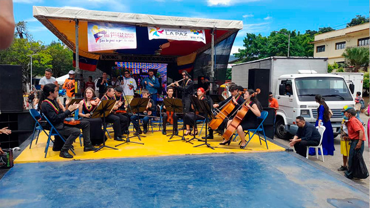 Posesión de Petro./La Opinión