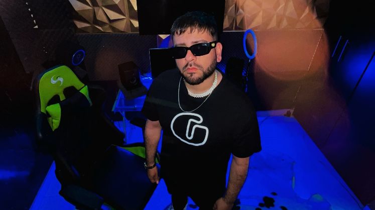 Jefferson Jair Córdoba Garzón, mejor conocido como Nales Music, reafirma su presencia en la escena del reguetón.