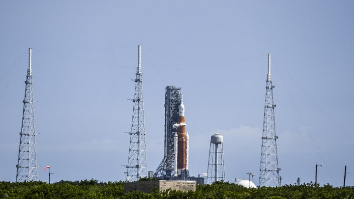 La NASA vuelve a aplazar el despegue de su cohete lunar./Foto: AFP