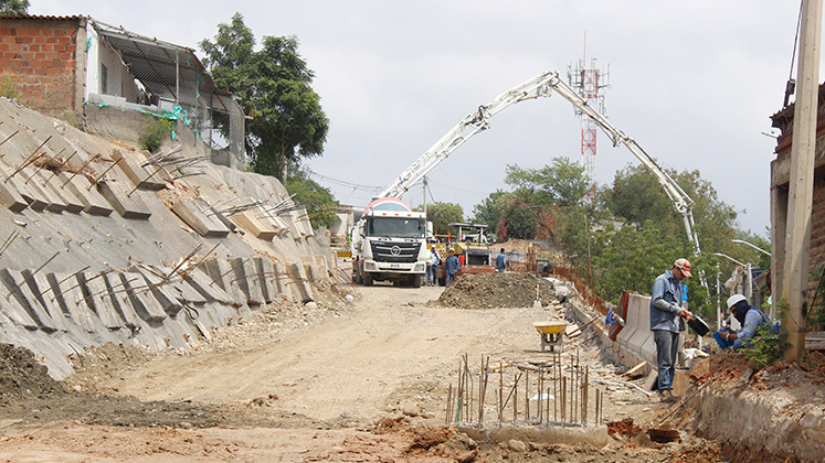 La inversión social es se ve sacrificada con tanto endeudamiento./ Foto Archivo