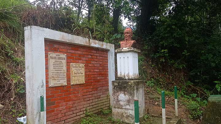 Paso del libertador. /La Opinión
