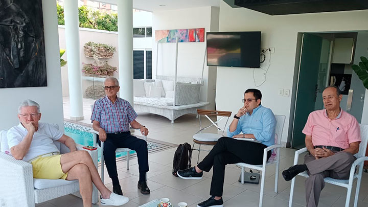 Integrantes de Pro Cúcuta se reunieron con el secretario de Planeación, Juan Bocanegra (segundo, der-izq)./Foto Cortesía