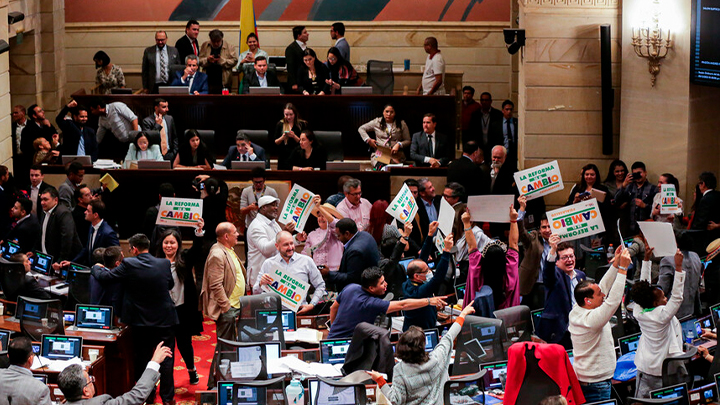 ¿Qué dijo el senador Carlos Chacón sobre las reformas sociales y el futuro del Partido Liberal en la coalición?
