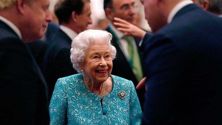 Reina Isabel II