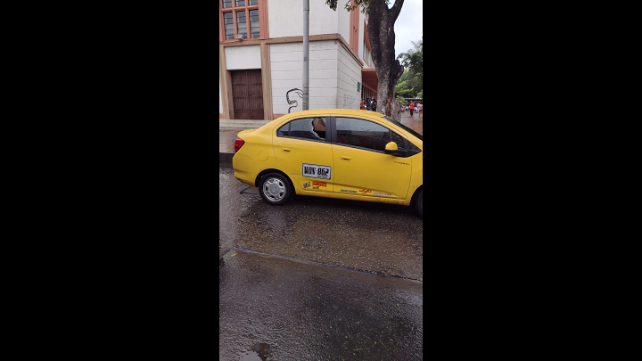 Hurto en motocicleta.