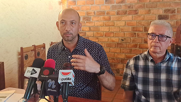 Álvaro Rodríguez y Tarek Bahsas, presidentes de las Cámaras de Transporte de Carga Social del Táchira y de Transporte del Centro.