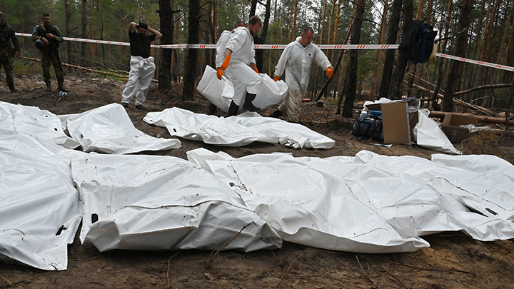 Ucrania encuentra cientos de tumbas y salas de tortura en territorio liberado./Foto: AFP