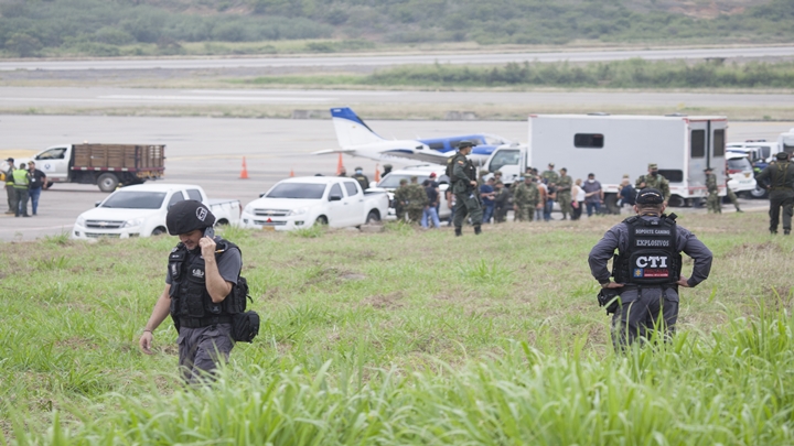 Las unidades antiexplosivos lograron recopilar algunas pistas.