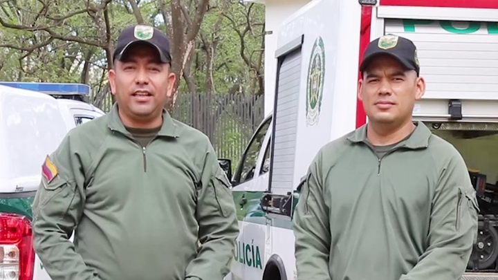 Dos técnicos en explosivos de la Policía murieron.