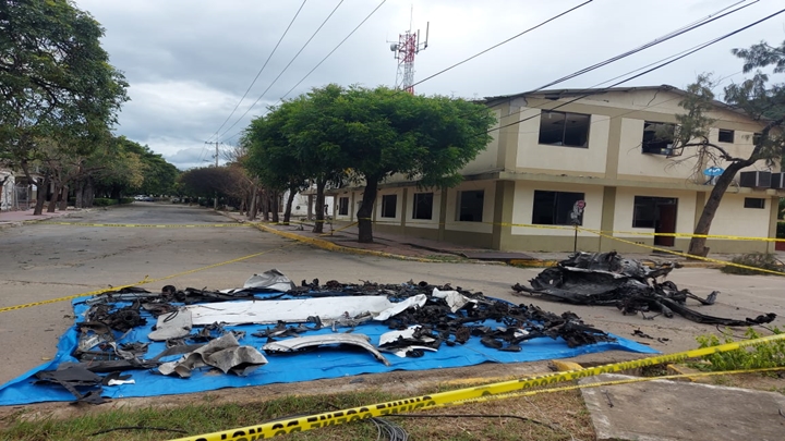 Las piezas del carro bomba siguen siendo analizadas.
