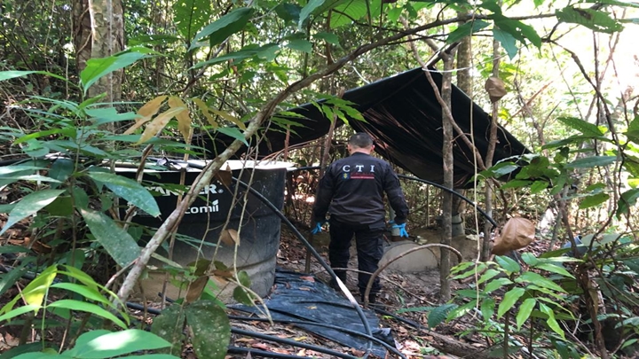Destruyeron un laboratorio en Astilleros.
