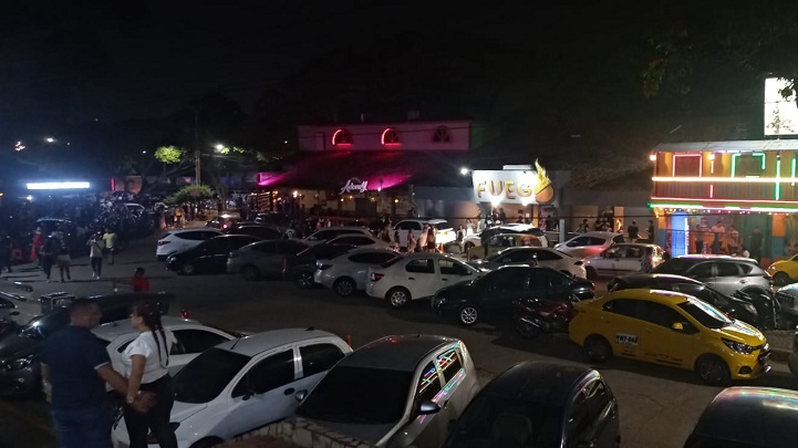 Centro Comercial Bolívar. FOTO: La Opinión
