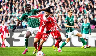 Un buen partido se jugó Luis Díaz, quien aportó una asistencia para el segundo gol de Kane.