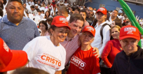 Juan Fernando Cristo en campaña.