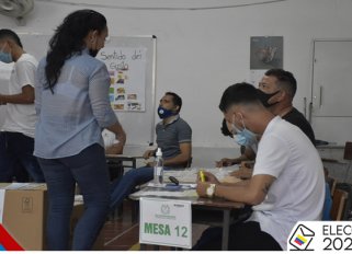 Juiciosos y madrugadores: así votaron los candidatos a congreso./Foto: La Opinión