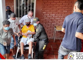 Algunas mesas de votación no fueron accesibles para la población discapacitada, y se improvisaron los espacios