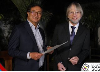 Antanas Mockus anunció su apoyo oficial a Gustavo Petro./Foto: Colprensa