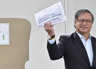 Petro ya votó e hizo un llamado a la paz durante la jornada lectoral