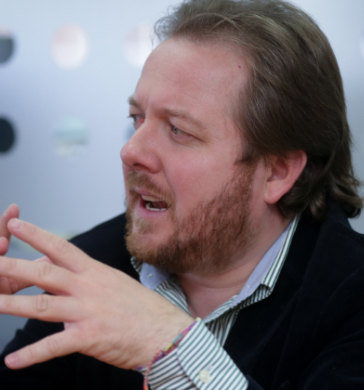 Juan Esteban Constaín