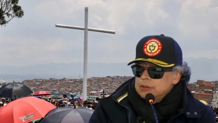 Gustavo-Petro-sacerdote