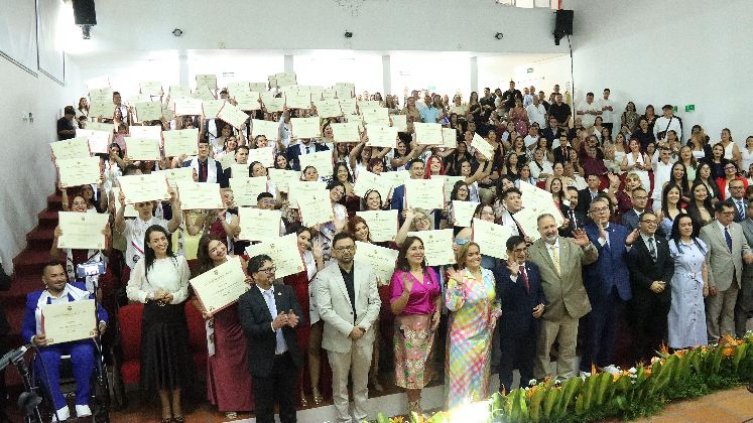 Unipamplona gradúa a más de 1.400 profesionales y consolida su impacto en la región.