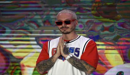 J Balvin, una superestrella que lucha con la responsabilidad social de su fama