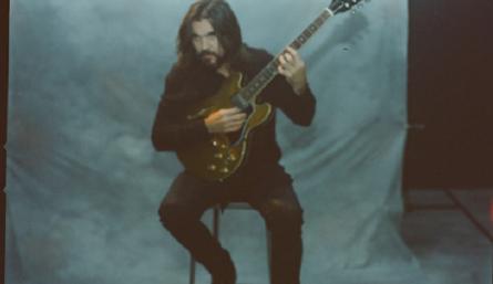 Mi alma musical está entre el metal y la popular: Juanes 