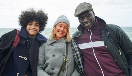 Raoul (Etan Simon), Claire (Ludivine Sagnier) y  Assane Diop (Omar Sy). /Foto Instagram.
