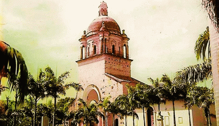 El Templo Histórico donde se instaló el Congreso de 1821 colapsó durante el terremoto, lo mismo que la capilla Santa que fue la primera iglesia de esta población construida hacia 1738. / Foto cortesía 