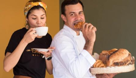 Jeaneth Jaramillo y Eider Zaraza son los creadores de la panadería ganadora.