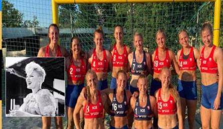 Pink, ganadora de tres premios Grammy, dijo en Twitter que cubrirá el monto de la multa, criticó a la organización y alentó a las deportistas a seguir vistiéndose como les fuera más cómodo. / Foto: Twitter