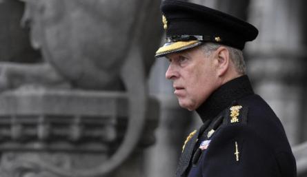 Demandan al príncipe Andrés por abusos sexuales 