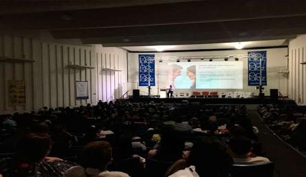 El teatro Avenida ahora funciona como iglesia./Foto Archivo