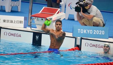 Carlos Daniel Serrano. 