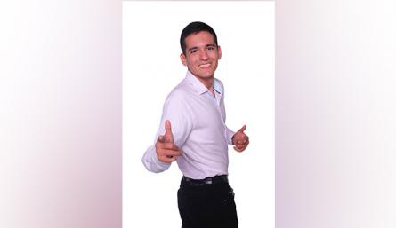 Candidato Carlos Bolívar.