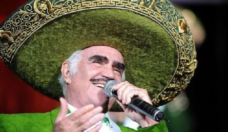 Revelan imágenes de la serie de Vicente Fernández