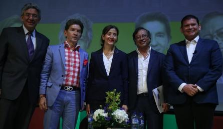 Las encuestas sobre las elecciones presidenciales volvieron a agitar el debate./Foto Colprensa