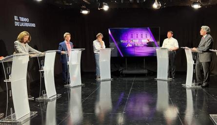 Los candidatos presidenciales estuvieron en el foro 'El tiempo de las regiones'./Foto cortesía