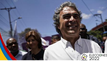 Fajardo denuncia suplantación