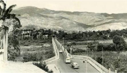 Foto antigua del puente Simón Bolívar que conecta a Colombia con Venezuela./Foto: internet