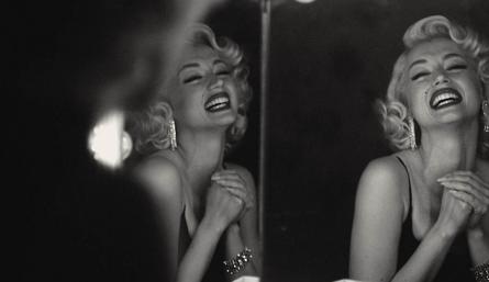 Ana de Armas se le midió al mito de Marilyn Monroe./Foto: AFP